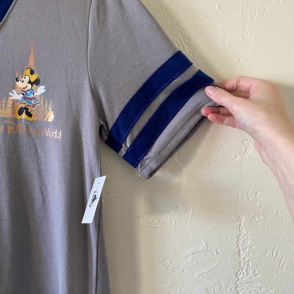 Minnie Mouse Soccer T-Shirt Walt Disney World 50th Anniversary - Picture 6 of 6